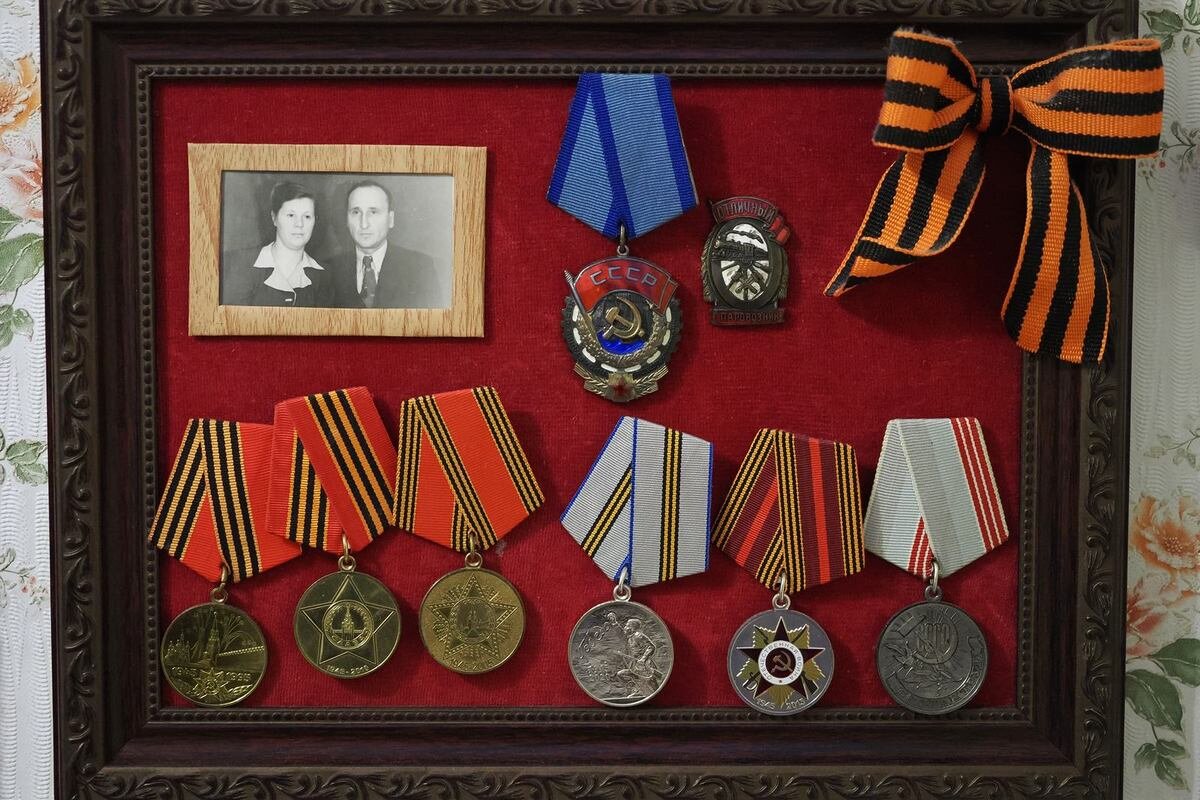 Ветеран труда. "ветеран труда" удоствоерение. Звание заслуженный ветеран труда. Звание ветеран труда в 2020 году в. Как получить ветерана труда в крыму.