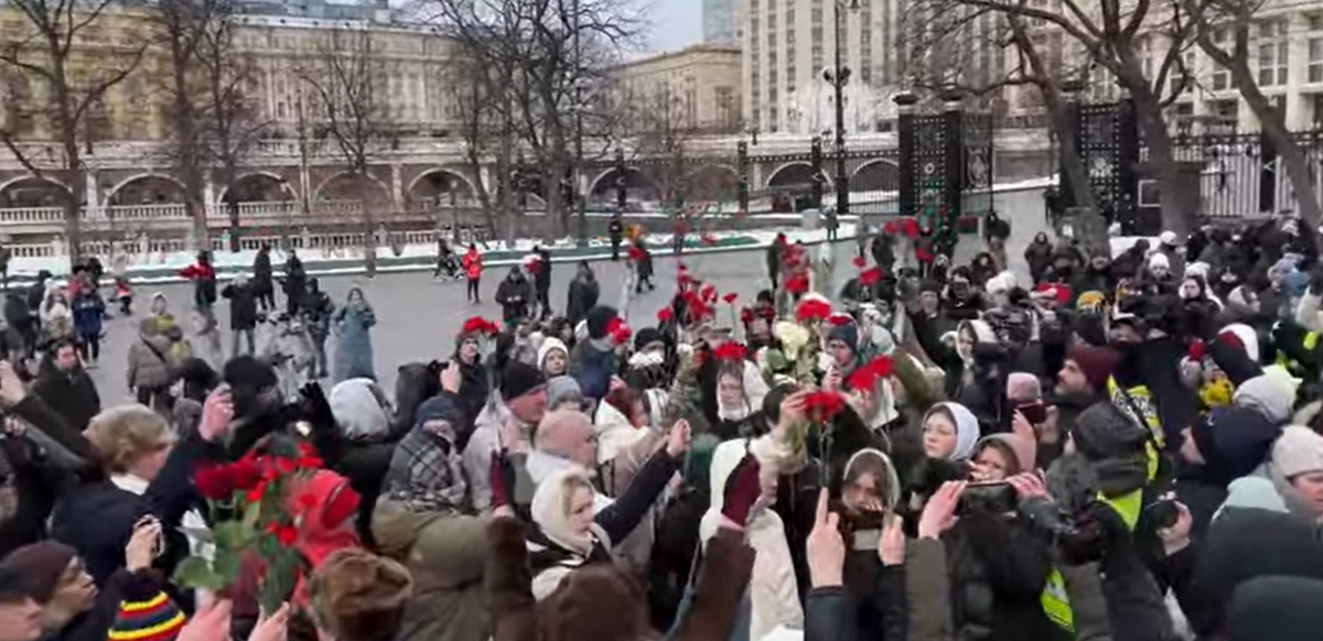 а кто сказал что мужчины не плачут