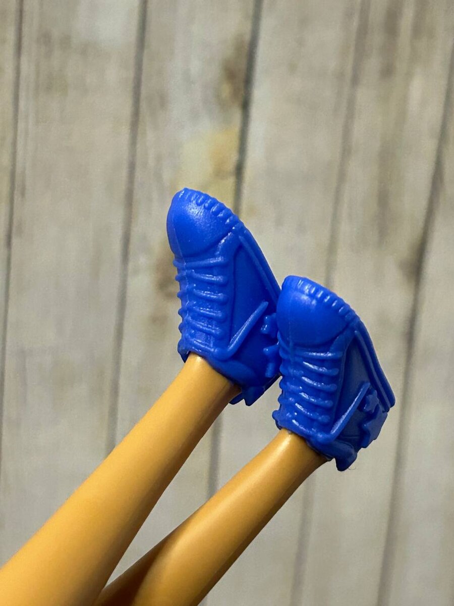 7 пар сапог. 7 пар сапог. Железные ботинки. Туфли из железа. 7 пар сапог.