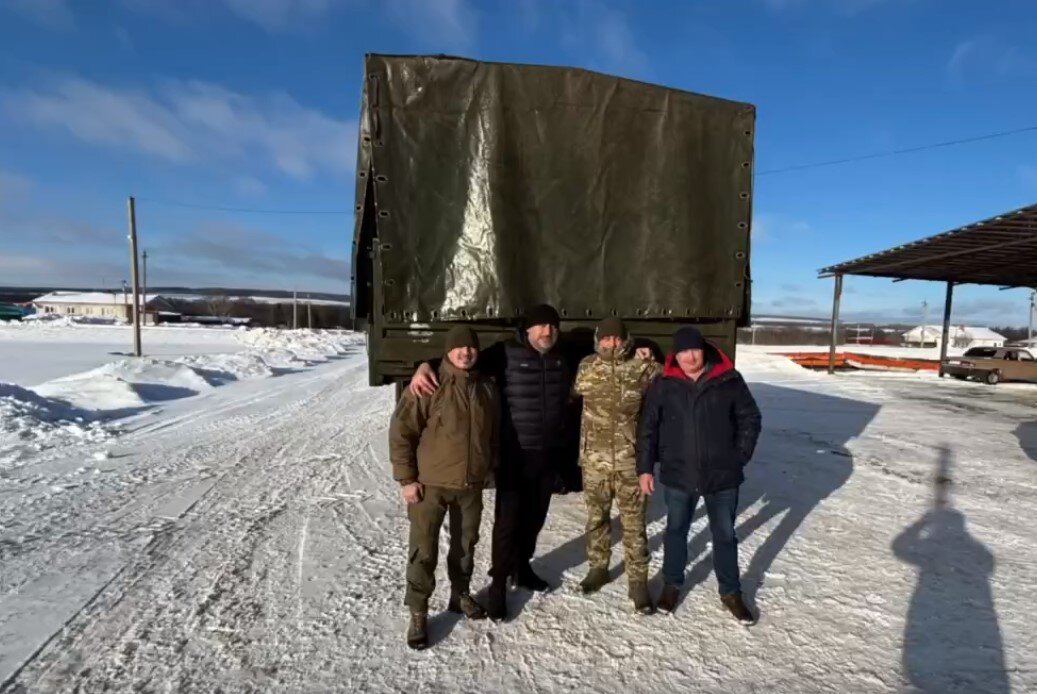 Дети военнослужащих. Гуманитарный груз военным. Калининград армия военные. Поддержка российских военнослужащих. Военнослужащий.