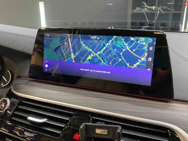 Андроид авто на бмв. Андроид авто на бмв. Carplay bmw f10. Проекционный дисплей бмв 7 730i. Магнитола bmw e70.