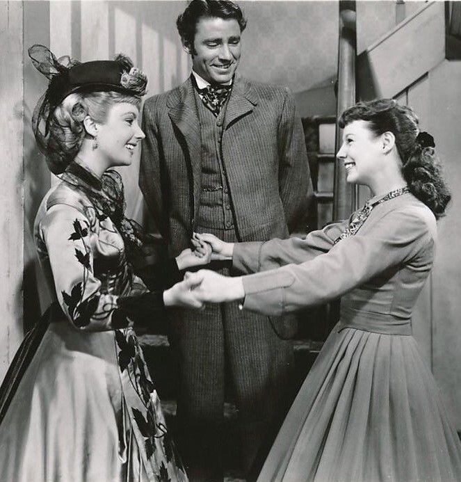 Улица горького (тверская) москвы 50е. Кутузовский проспект 1960 годы. Москва 1950 москва. Семён фридлянд тверская. Семён осипович фридлянд 1905-1964 фотографии.