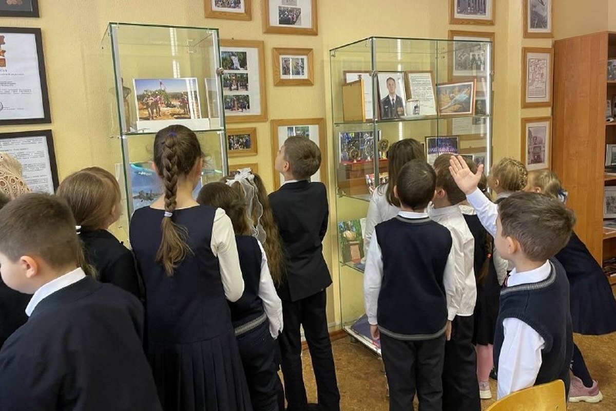 Сколько школ в воронеже всего число. Школа 98 воронеж. Фото проект новой школы воронеж. Число школ в воронеже. Число школ в воронеже.