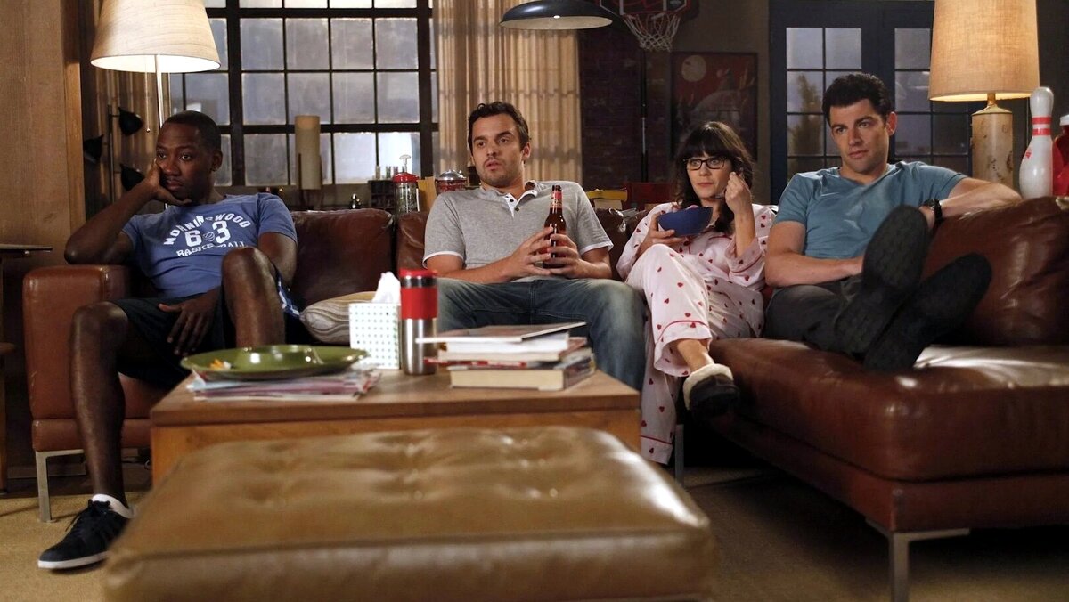 Новенькая/New girl: 1 сезон, 4 серия