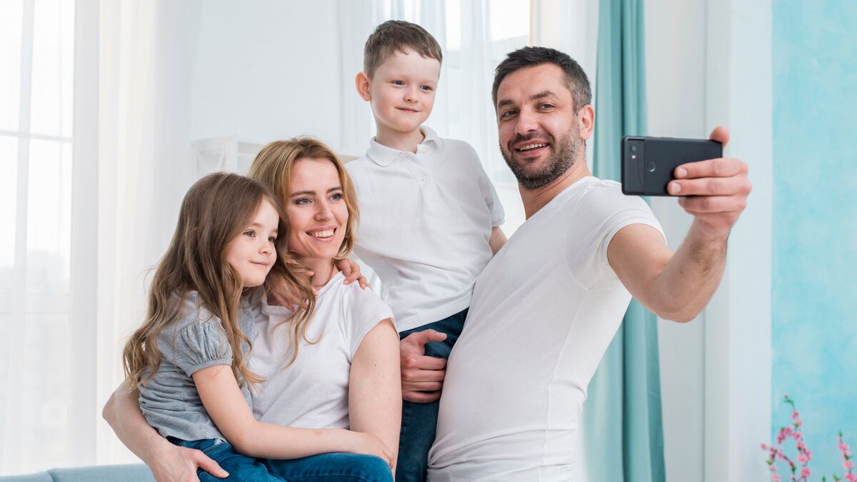 Анекдот про трансформатор. Сергей александрович есенин биография. Цель проекта профессии 2 класс. Родители чехова антона павловича. Слесарю слесарева ему его.