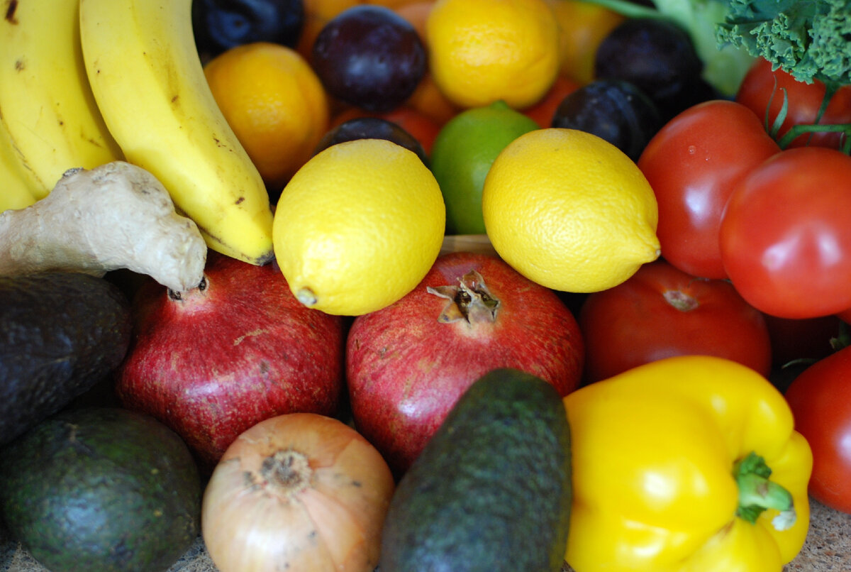 Овощ ставший фруктом. Овощи и фрукты. Фрукты. Овощи разные. Разные фрукты.