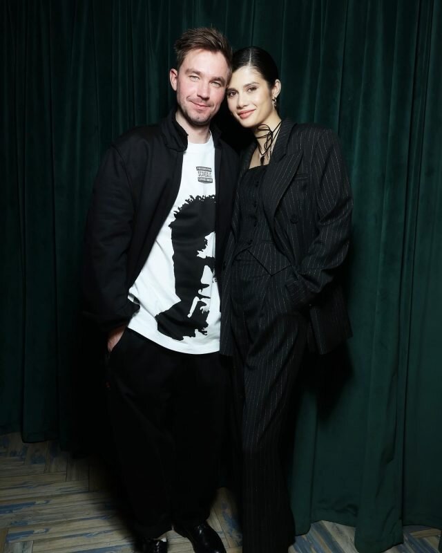 К чему снится своя свадьба девушке. К чему снится что знакомая вышла замуж. Во сне увидеть свадьбу. К чему снится что знакомая вышла замуж. Брошенная невеста.