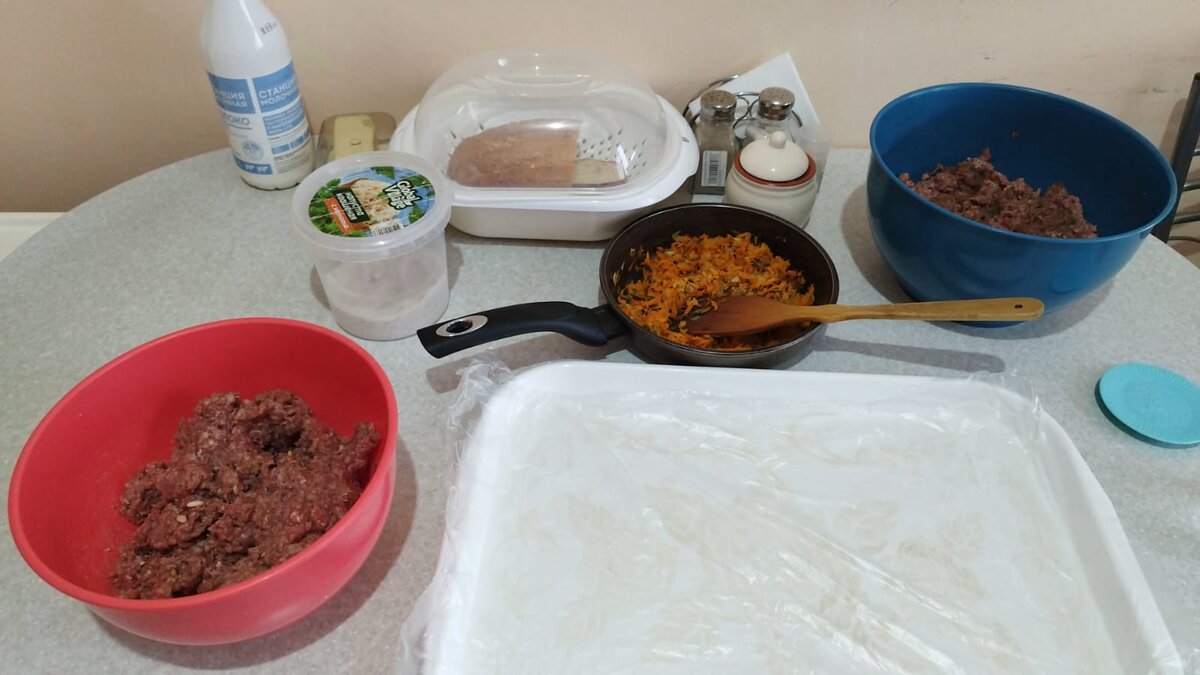 Процесс фарширования перцев) 