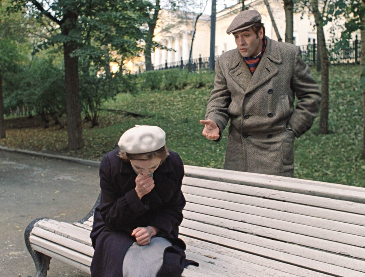 "Москва слезам не верит" - вершина кинематографического искусства. Пожалуй, это лучший фильм в истории СССР. Я не могу назвать его своим любимым только потому, что мне больше нравятся комедии.-6