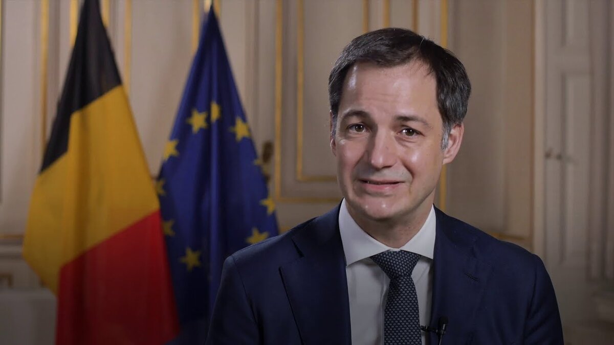 А.Дё Корова: "Как делить будем...? Там много..."