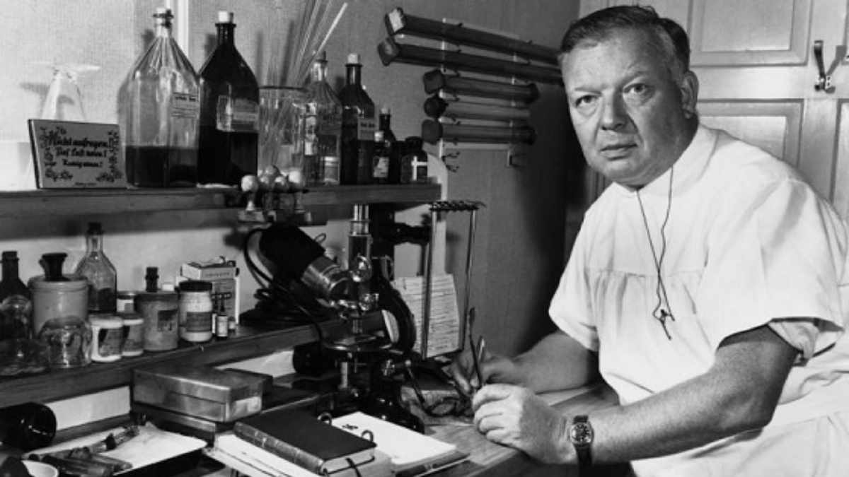 Вернер Теодор Отто Форсман - немецкий врач, основоположник эндоваскулярной хирургии. Источник: https://novayagazeta.ru/