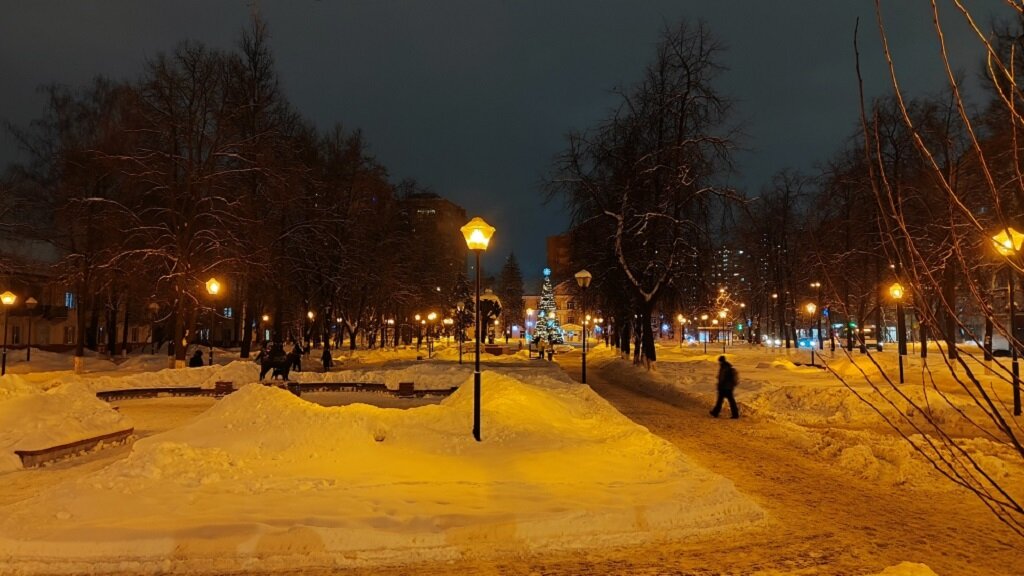 Фотографировала всё сама, но вечером.