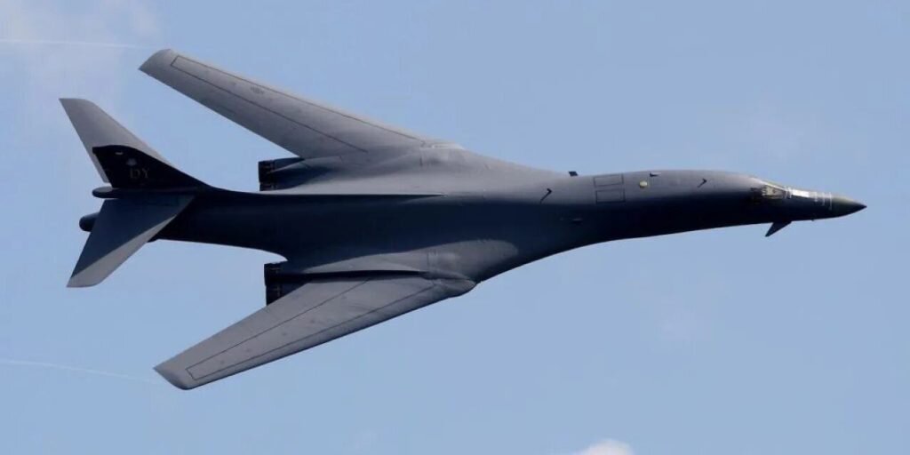 Рота почетного караула в воронеже 2022. Караулов лидер. Андрей караулов журналист. Караулов лидер. Платформа андрея караулов ру.