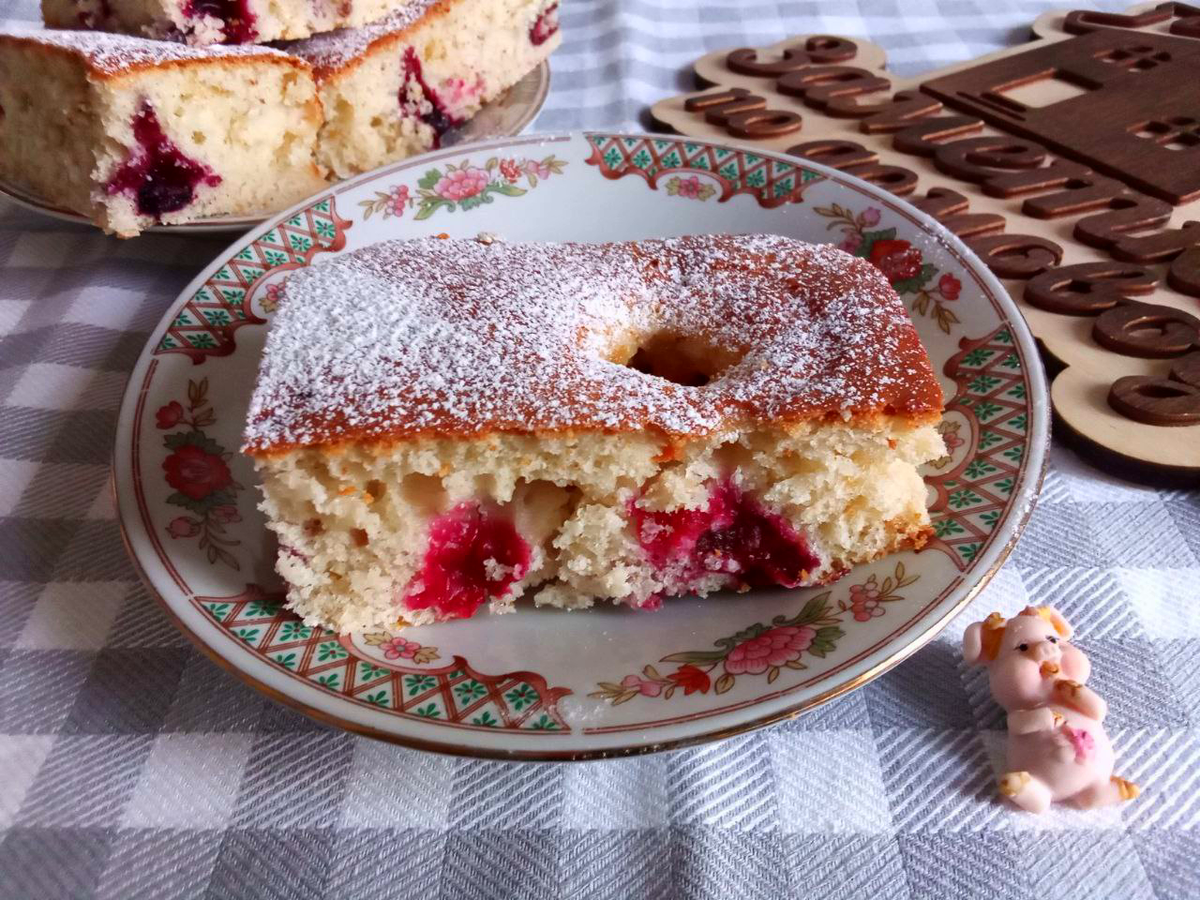 Домашний пирог на кефире. Фото от автора