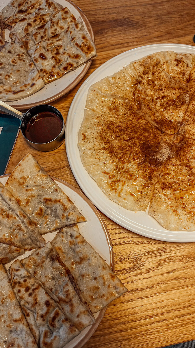 Наши трапезы в Дагестане. В отпуске вообще еда часть впечатлений!😜