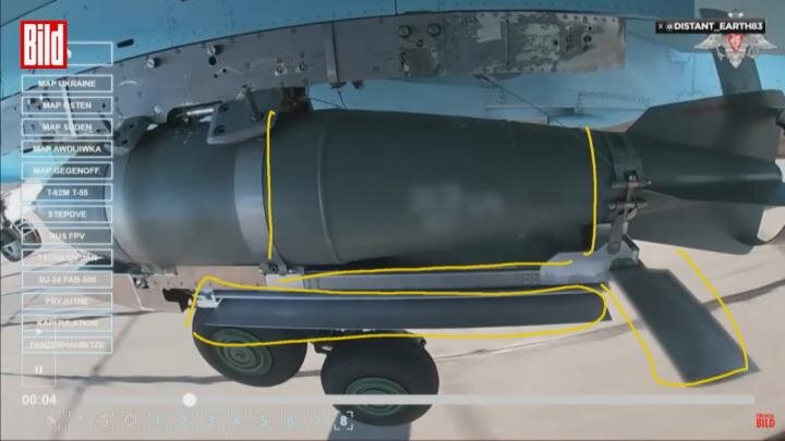 женщина на дороге. впереди всех шел небольшой. фотосессия на дороге. дети идут по дороге. впереди всех быстро шел небольшой сухонький старичок в черном автор.