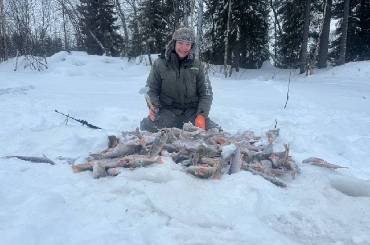    Анастасия с уловом.