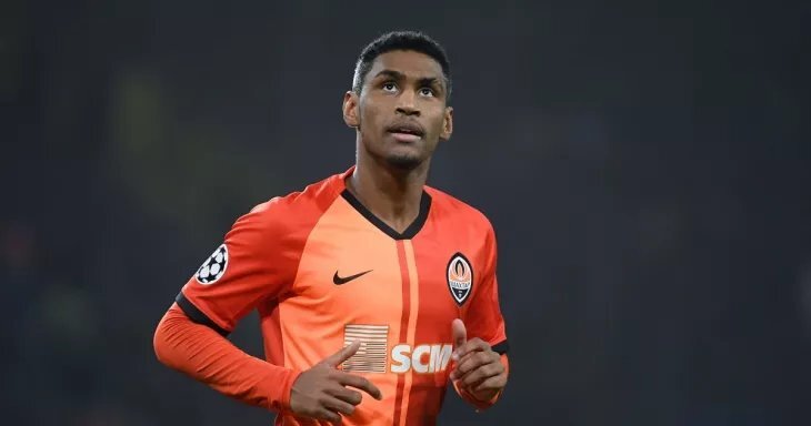    Не захотели даже за большие деньги. Пять футболистов, кому оказался не нужен «Зенит» Фото #1