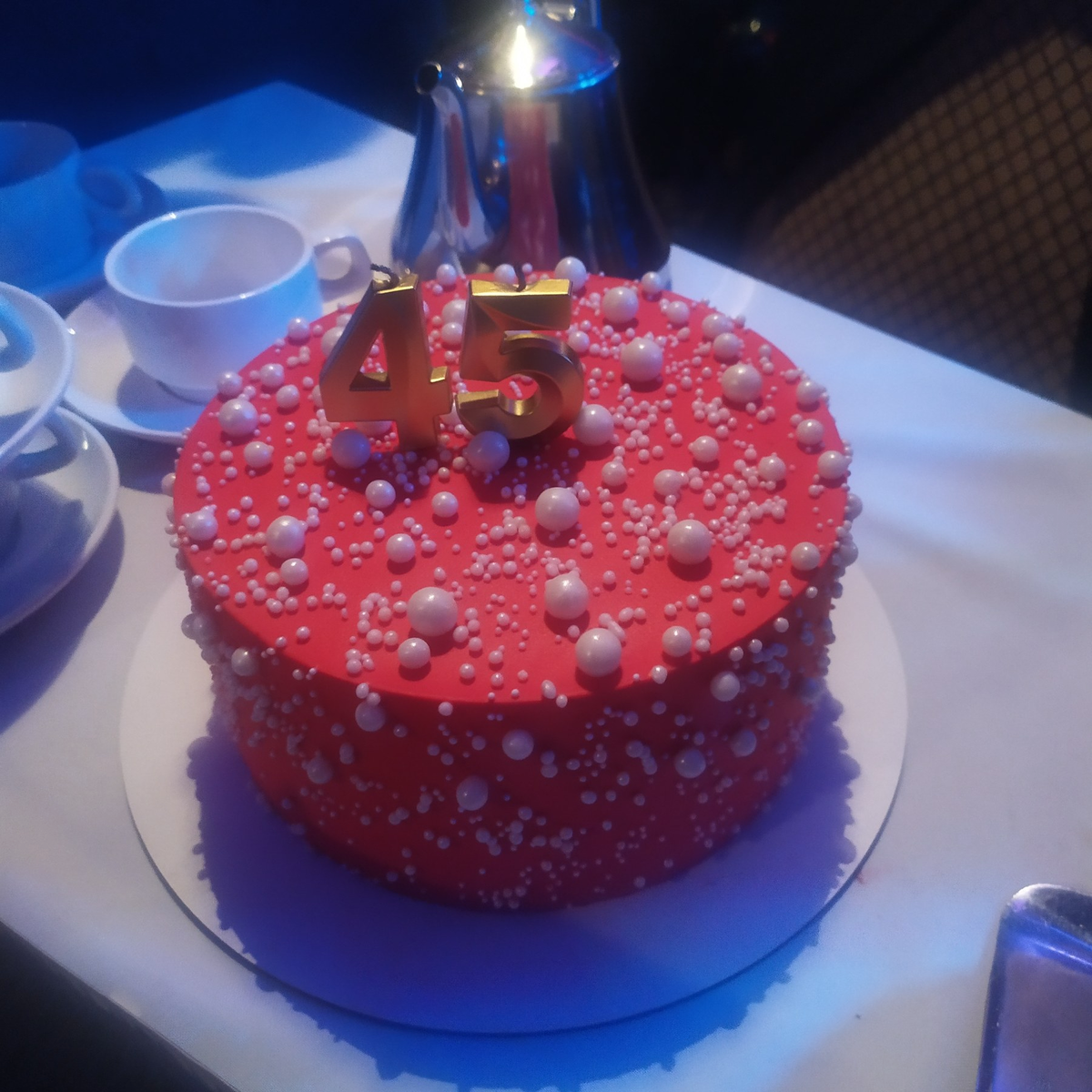 Молочная девочка. Вкусный. 