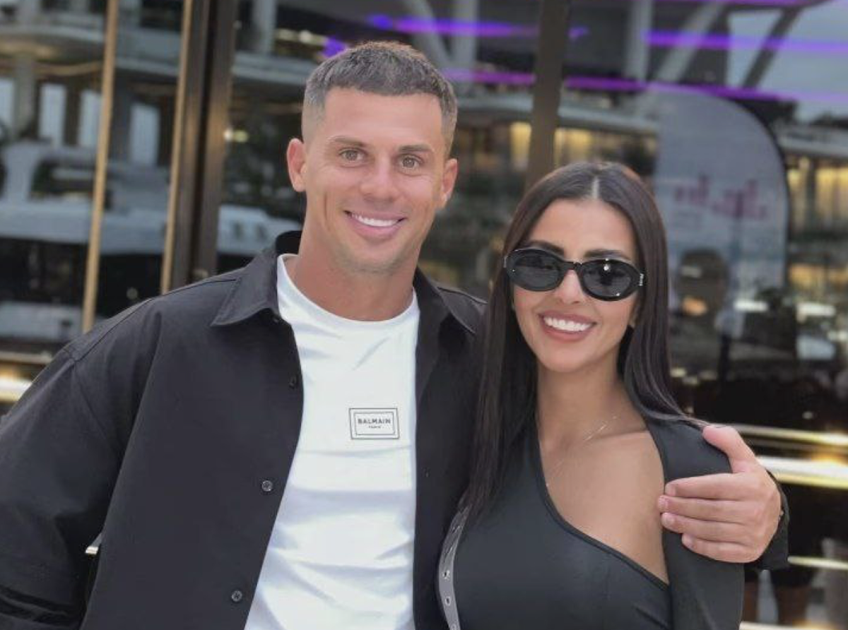 Светлана тихомирова кострома дом 2. Дом 2 участники девушки. Анна брянская захарьяш. Светлана тихомирова дом 2. Дом два девушки.