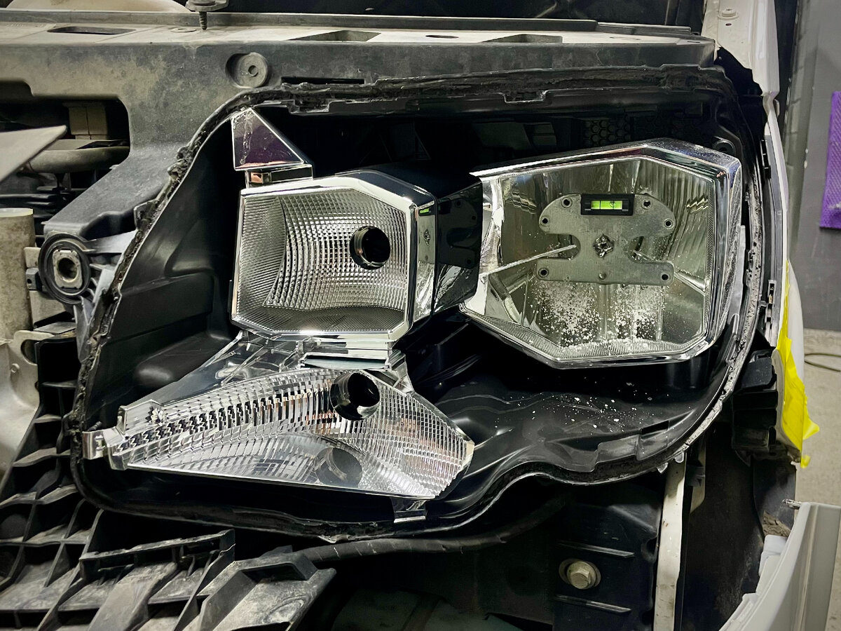 Как правильно установить лед лампы в линзы. Схема led лампы автомобильной. Линза hella 3r h 11. Отражатель для диодных ламп в фары h7 для границы света. Led линзы на kia ceed ed.