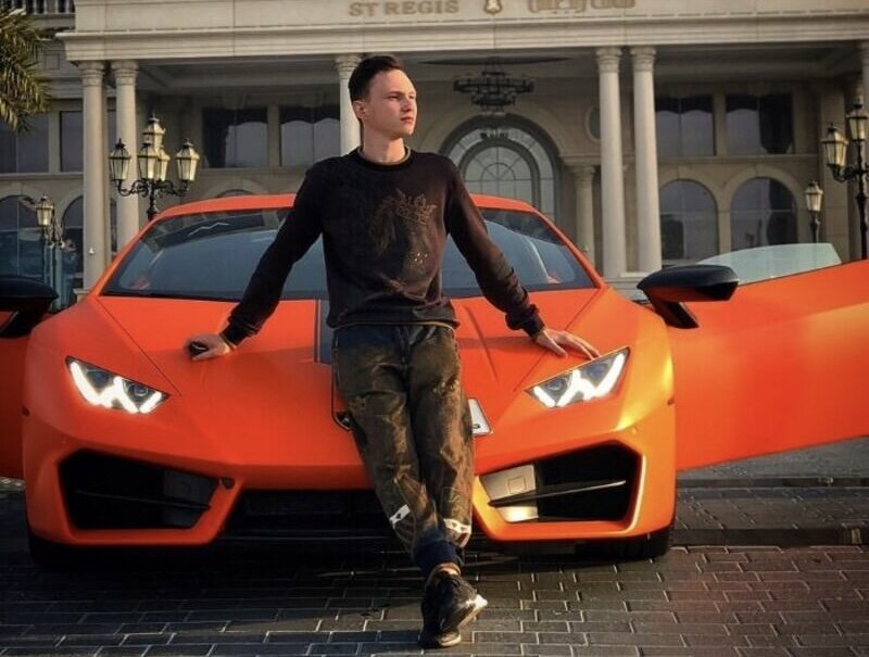 Артем Маслов