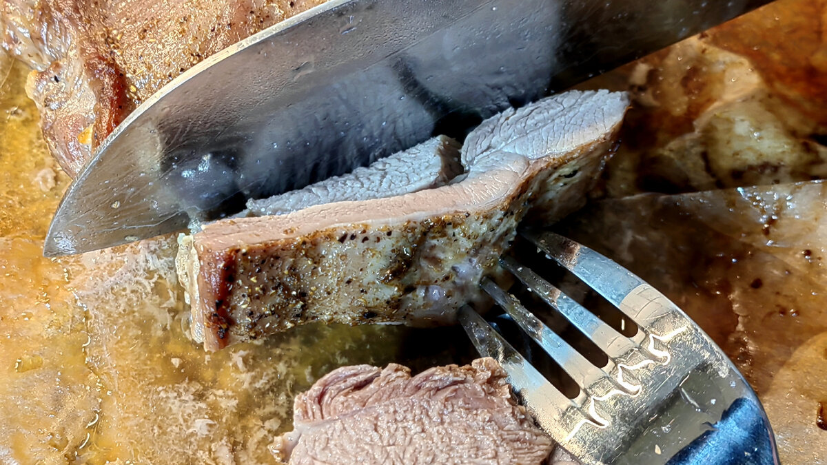 Запеченное Бедро индейки с приправами