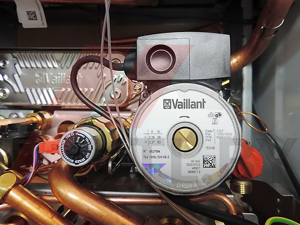 Насос циркуляционный в настенном котле Вайлант 24 кВт