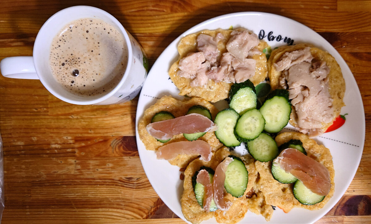 вкусный завтрак. красивый завтрак. американский завтрак. красивый завтрак. вкусный утренний завтрак.