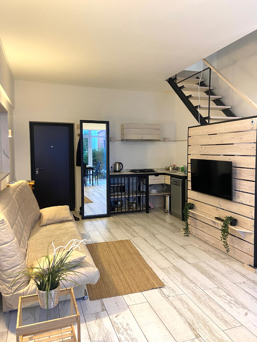 деревенская бабушка. старуха сидит. слепая на тв3 2021. бабушка можно к тебе приехать пожить 90. бабушка в деревне.