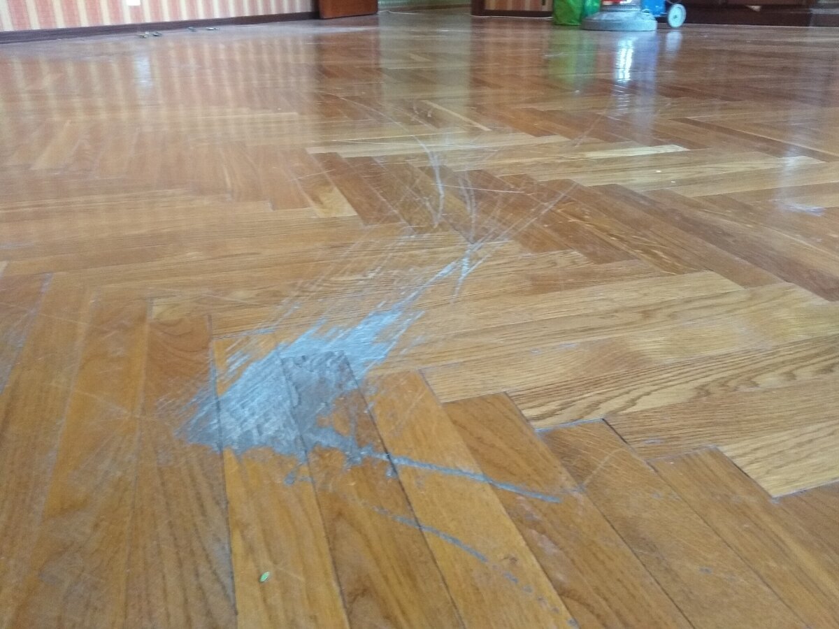 Пол в две доски. Черновой пол обрезная доска 21х100мм. Деревянный пол из лиственницы. Лаги для пола 100х50. Черновой пол деревянный второй этаж.