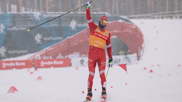    Александр Большунов выиграл масс-старт.ФЛГР