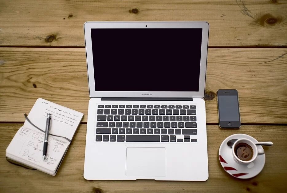 Фото из интернета. Атрибуты айтишника