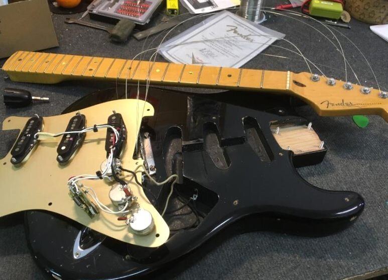 One shot guitar