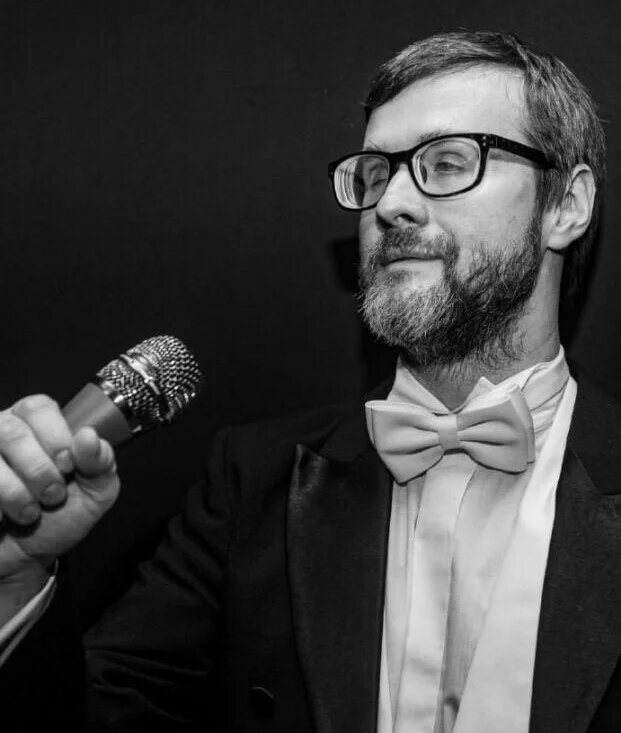 Сергей Санаторов. Фото с сайта "Концерт в темноте" https://concertinthedark.ru/