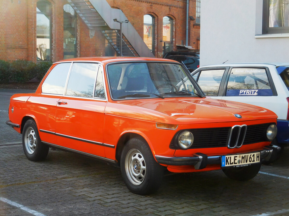 Bmw 2002 ti. год выпуска бмв. Bmw 3 e30. год выпуска бмв. Bmw 3200cs бмв.