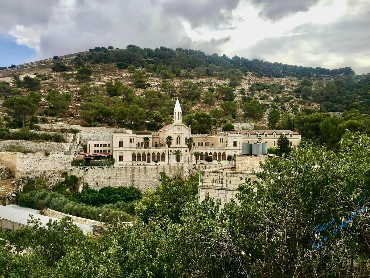 Вид на монастырь. Фото автора