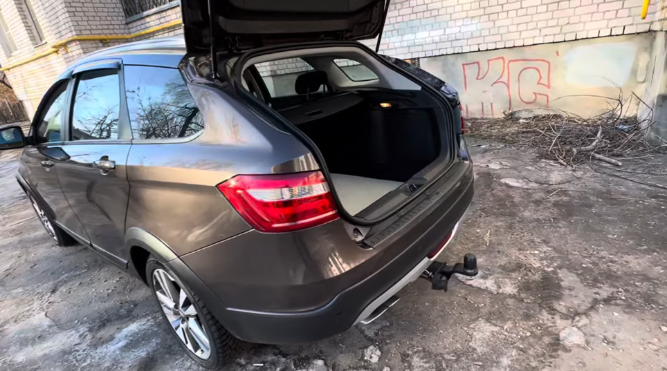 Почему Лада Веста 2022 года (машина на вес золота) лучше по ...