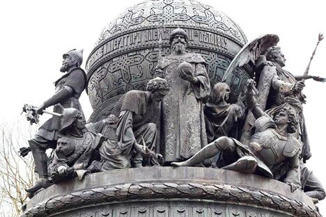 Иван III на памятнике 1000-летию России в Новгороде. Новгородцы, современники князя, не факт, что оценили бы. Из открытых источников