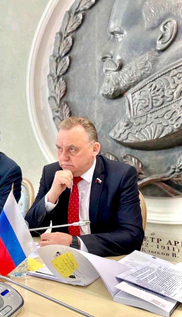 Вот этот депутат