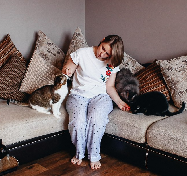 Умные фразы. В любой непонятной ситуации жри. Знай что в любой ситуации. Знай что в любой ситуации. Из любой трудной ситуации есть выход.