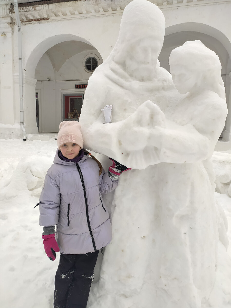 кострома детям зимой. город кострома беседка островского 19 век. кострома центр зима. кострома центр города зимой. кострома снег.