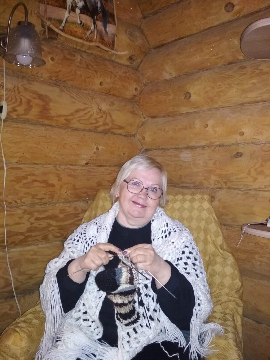 Хочу - вяжу, хочу - пишу, хочу - с внуками нянчусь. Старение - хронологическое понятие. К душе не имеет отношения. 