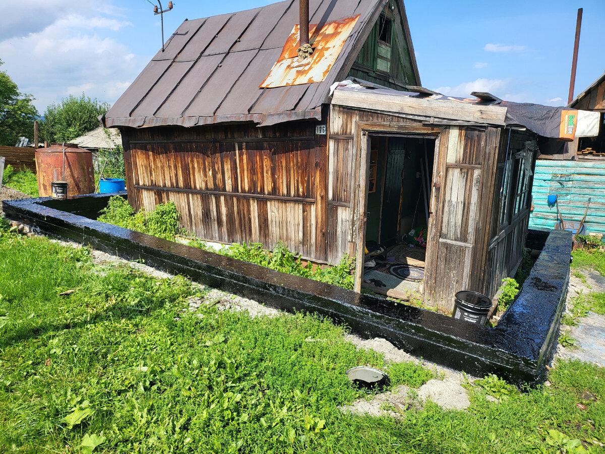 Готовый фундамент.