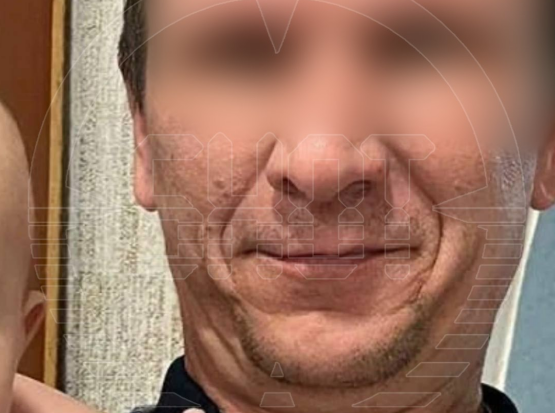 Начальник пристает. Мужские домогательства. Домогательства в офисе. Домогательства истории девушек. Домогательства истории девушек.