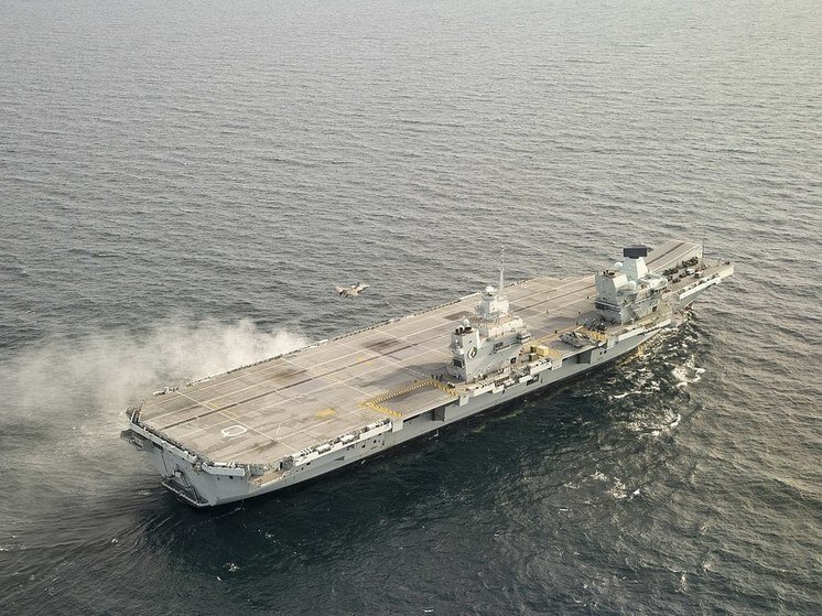 Корабль самый большой для Британии.  фото: картинки  яндекса.