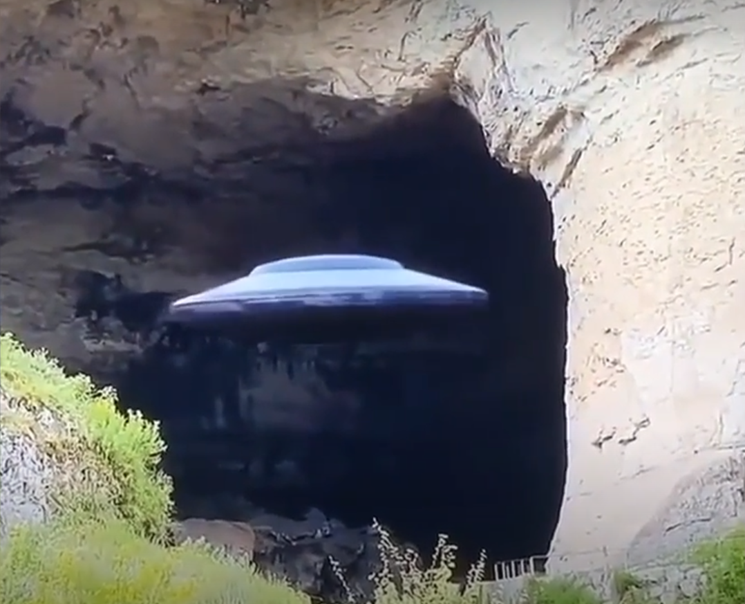 стоп-кадр из видео автора канала - UFO 16