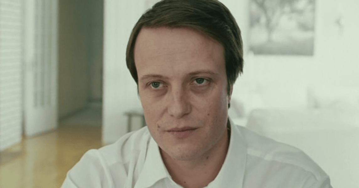      Аугуст Диль. Кадр из фильма «Дирк Ом — иллюзионист, который исчез» Ольга Петрова