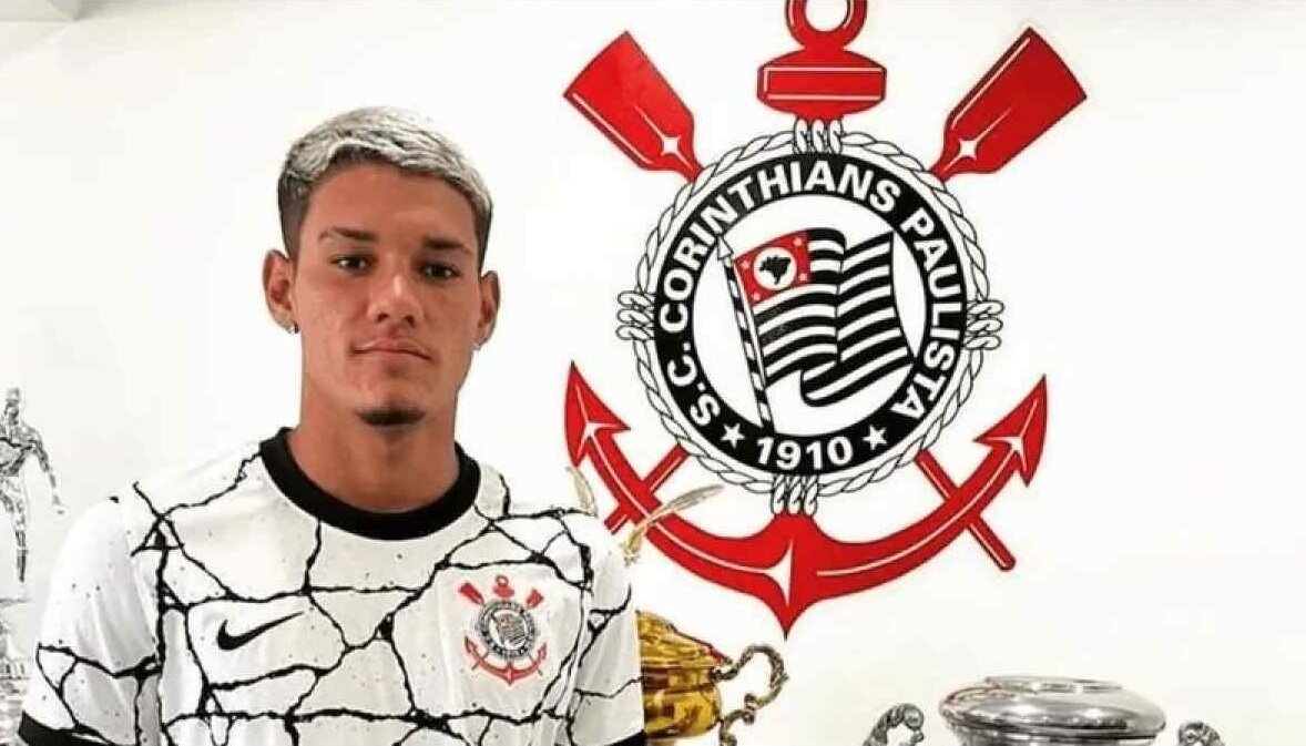 Футболист Димас, социальные сети "Коринтианса"