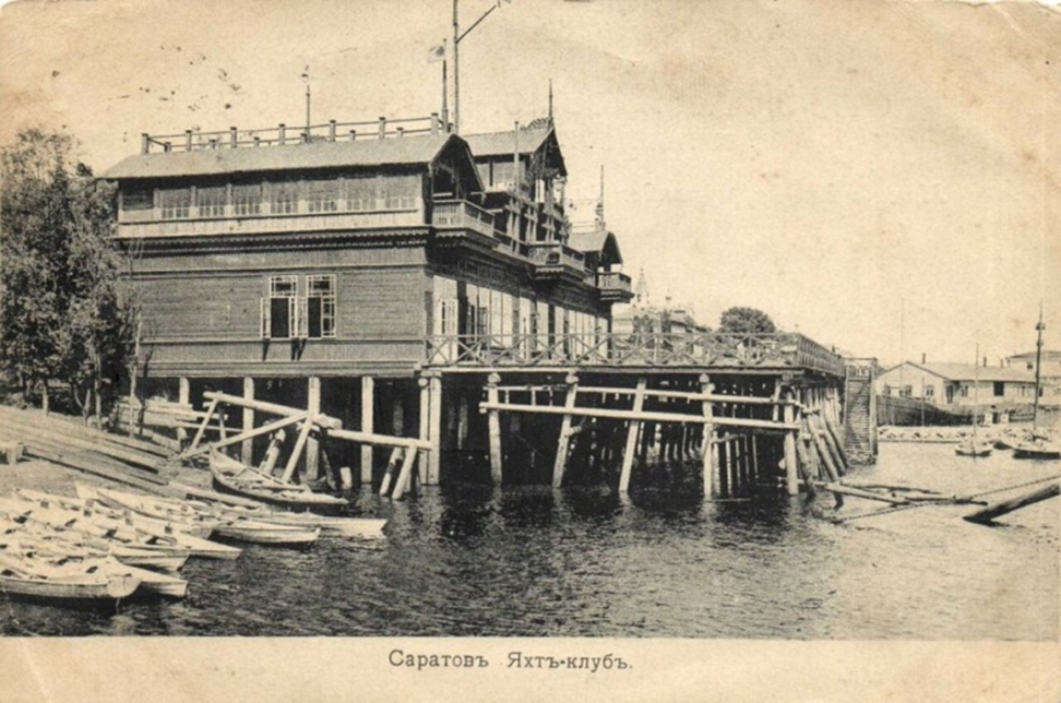 ветхий дом. демонтаж старых домов. расселение из аварийного жилья. старый дом до и после. ветхий дом.